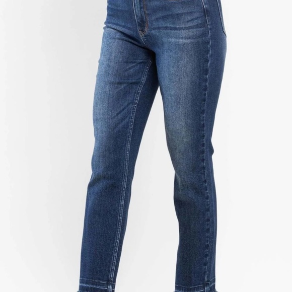 Judy Blue jeans~Size 11/30~frayed hem~excellent like new condition - Picture 9 of 15